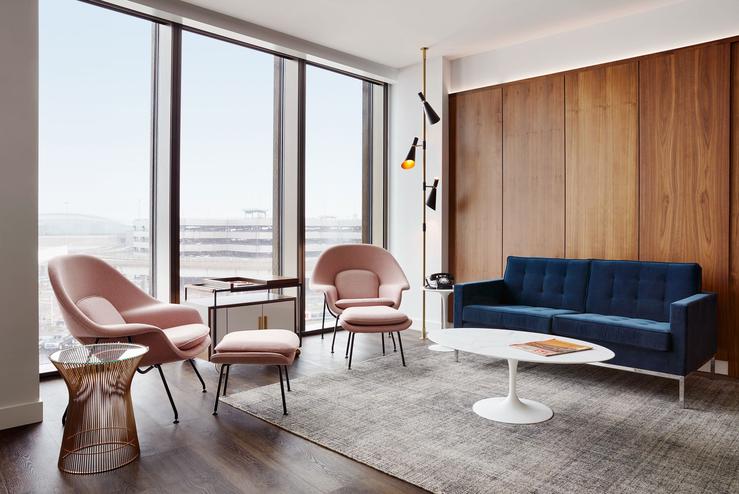 The Eero Saarinen Presidential Suite With Historic TWA View
