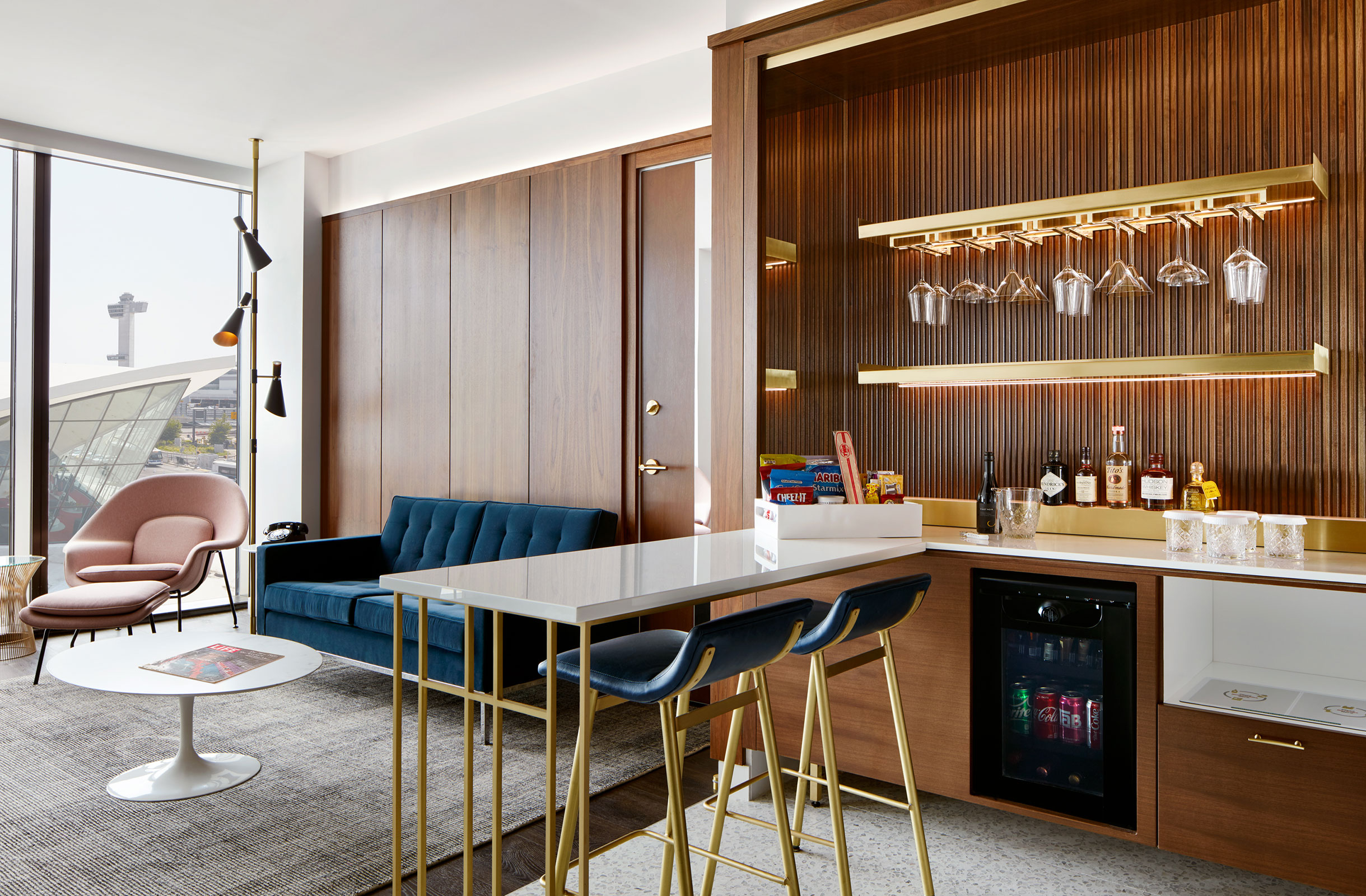 Eero Saarinen Presidential Suite With Historic TWA View