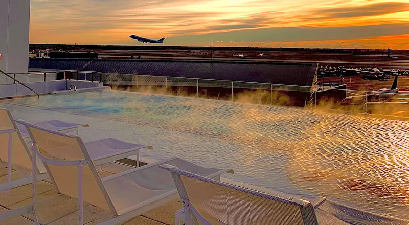  Rooftop pool
